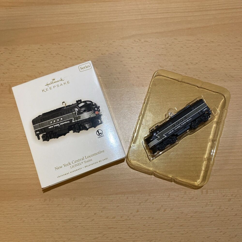 2008 Hallmark Keepsake “New York Central Locomotive” Lionel Trains #13- BL3